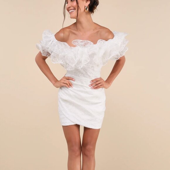 NWT XS Lulu's Embroidered Ruffled Mini Dress - Picture 1 of 8
